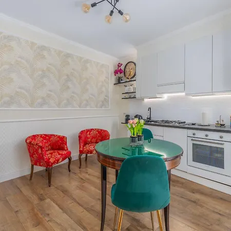 Blossom - Free Parking A Few Steps From 아파트