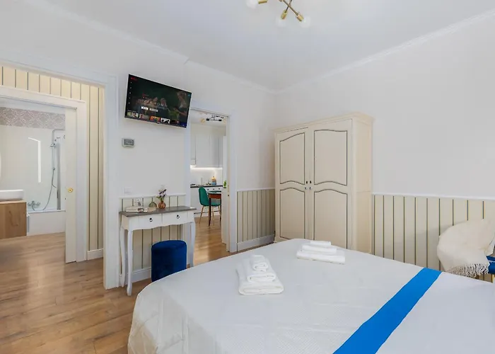 Blossom - Free Parking A Few Steps From