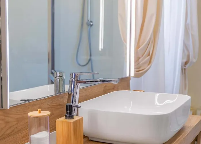 Blossom - Free Parking A Few Steps From Апартаменты Лекко